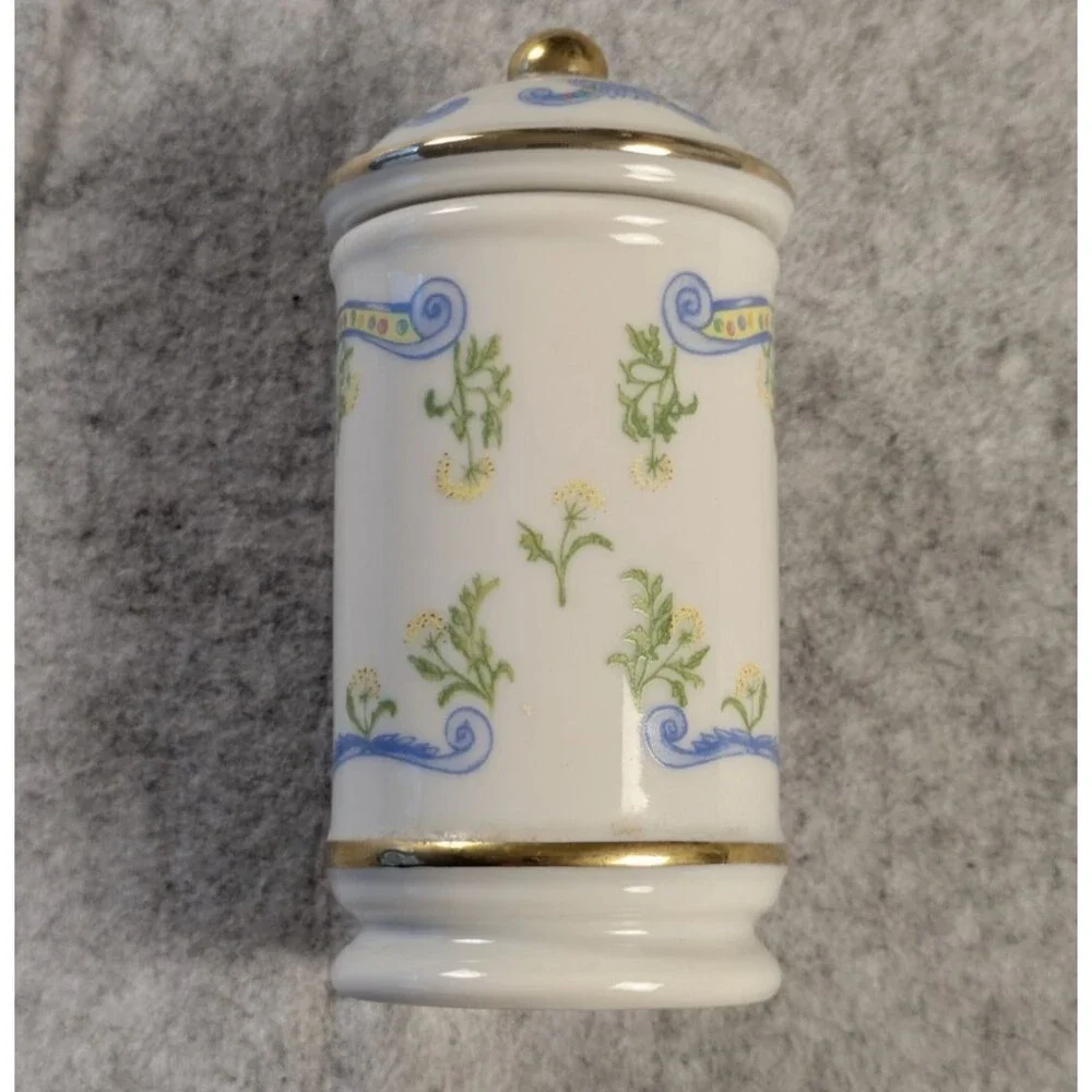 The Spice Carousel Lenox Vintage 1993 Fine Porcelain Celery Salt 24k Gold Trim